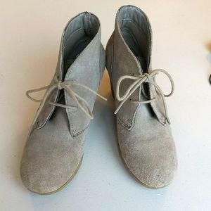 Women's White mountain Icon tan wedge ankle boots size 8.5